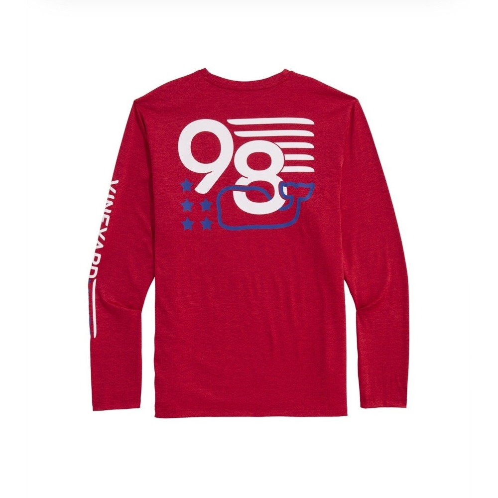 Vineyard Vines Performance T-Shirt Medium Men's‎ Red 98 Whale Flag Long Sleeve